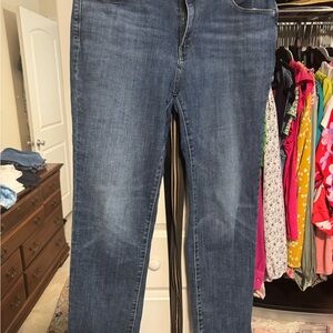 Levi's Women's Straight Leg Blue Jeans